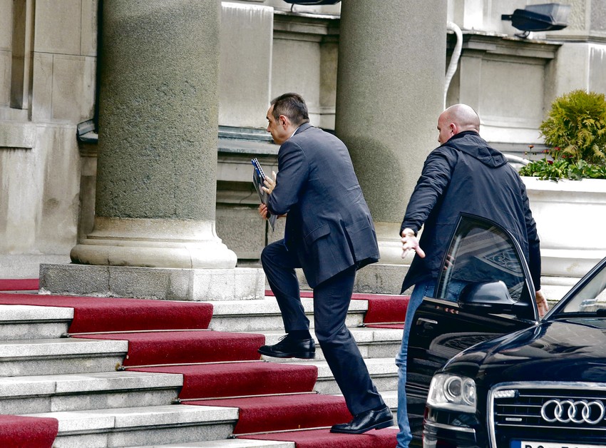 Sastanku na Andrićevom vencu prisustvovao i Vulin