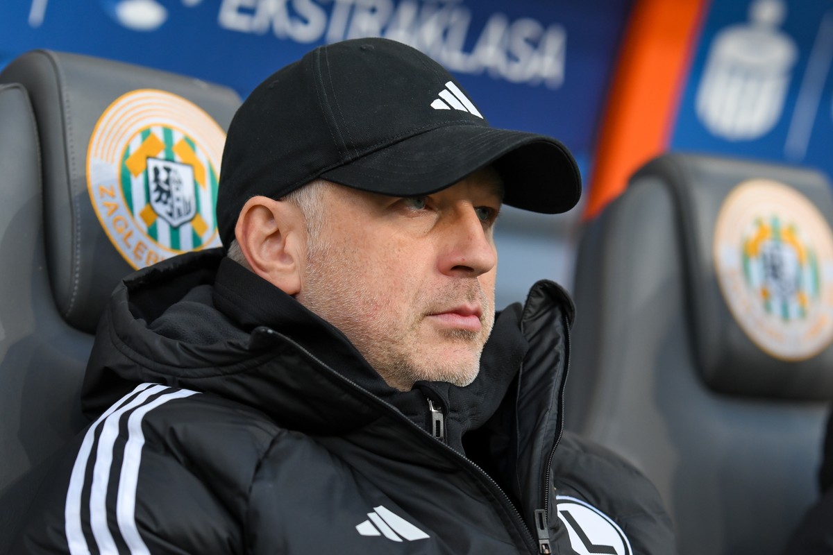 Legia reaguje na dymisję Iordanescu. Dwóch kandydatów na miejsce Rumuna