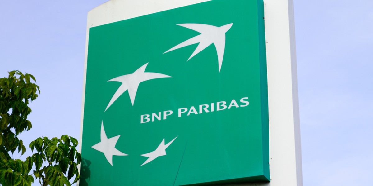 BNP Paribas Bank Polska po wyroku TSUE musi utworzyć 48,4 mln zł rezerwy  na poczet proporcjonalnych zwrotów prowizji klientom, którzy zaciągnęli kredyty konsumpcyjne i spłacili je przed terminem