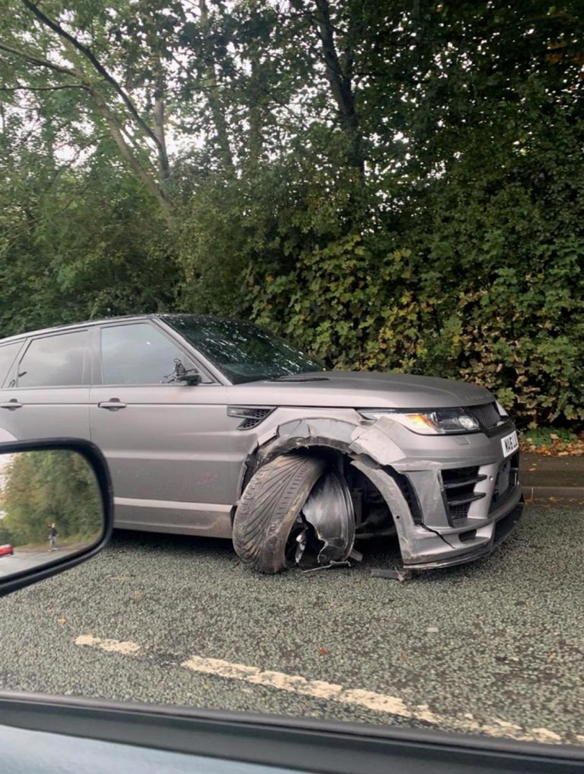 Wypadek piłkarza. Rozbił auto warte fortunę!