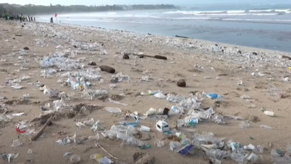 Elgondolkodtató: kilencven tonna szemetet gyűjtöttek össze a hétvégén Bali partjain – videó