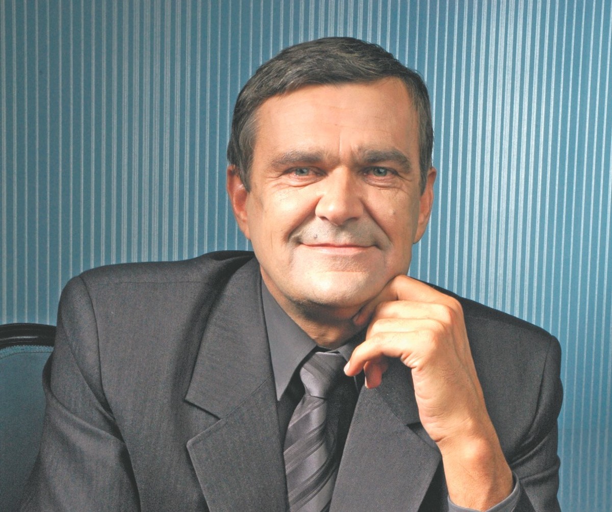 Roman Karkosik, przedsiębiorca, inwestor giełdowy, jeden z najbogatszych ludzi w Polsce. Kontroluje m.in.: Boryszew, Impexmetal, Skotan, Alchemię i Krezusa
