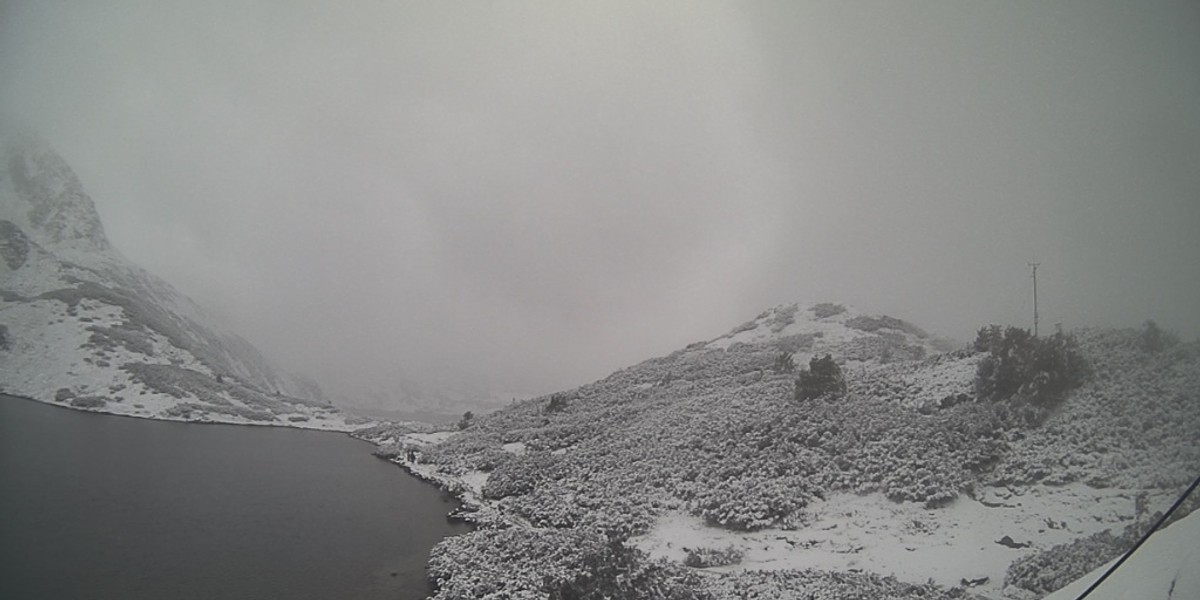 Śnieg pokrył Tatry.