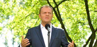 Tusk, Kaczyński, Napieralski. Wszyscy prężą muskuły