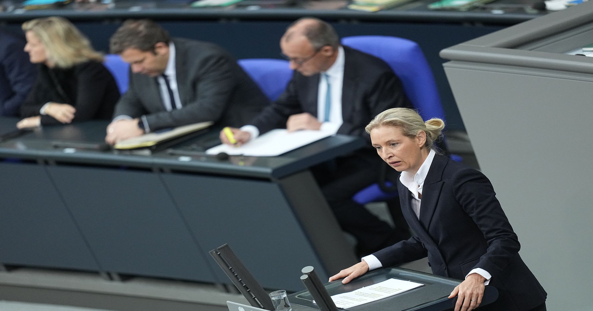 Weidel-vergleicht-Regierung-mit-sinkender-Titanic