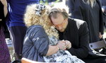 Magda i Lara Gessler zalały się łzami na pogrzebie Piotra Gesslera [WIDEO]