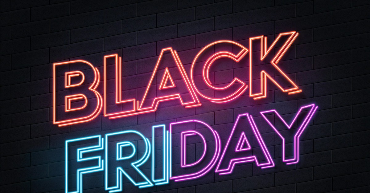 Black Friday 2025: Polacy rzucają się na zakupy, choć większość nie wierzy w promocje