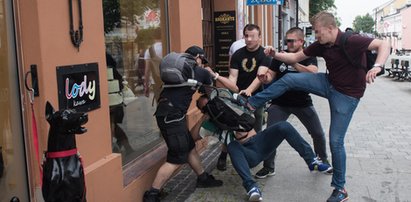 Narodowcy zaatakowali KOD. Bójka na manifestacji