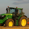 Rosyjskie wojska ukradły Ukraińcom traktory i kombajny za milion euro