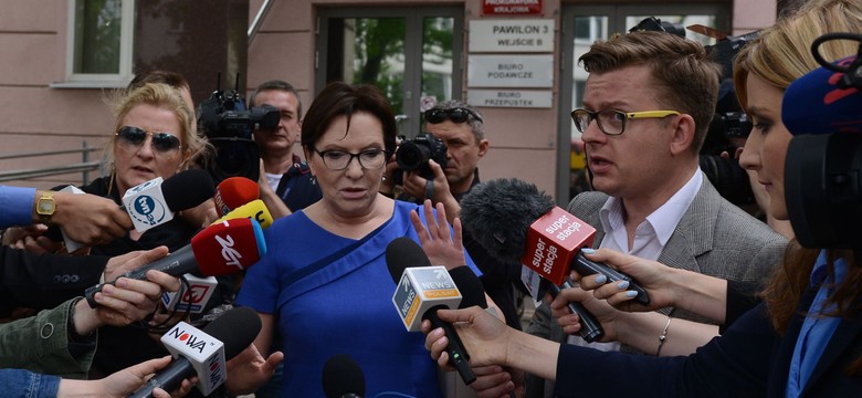 Kopacz przesłuchana w sprawie sekcji zwłok ofiar katastrofy smoleńskiej. Wiceszef MSZ: Skala zaniedbań szokuje