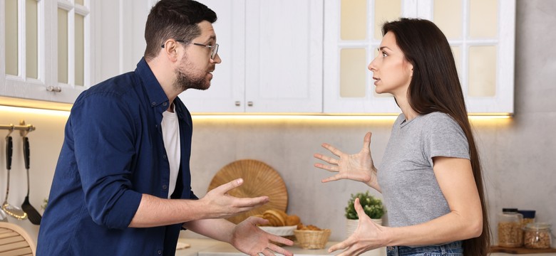 Jak rozpoznać gaslighting? 9 najczęstszych sygnałów