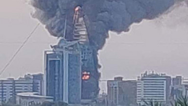 Kłęby dymu nad afrykańską stolicą. Palił się słynny budynek [WIDEO]