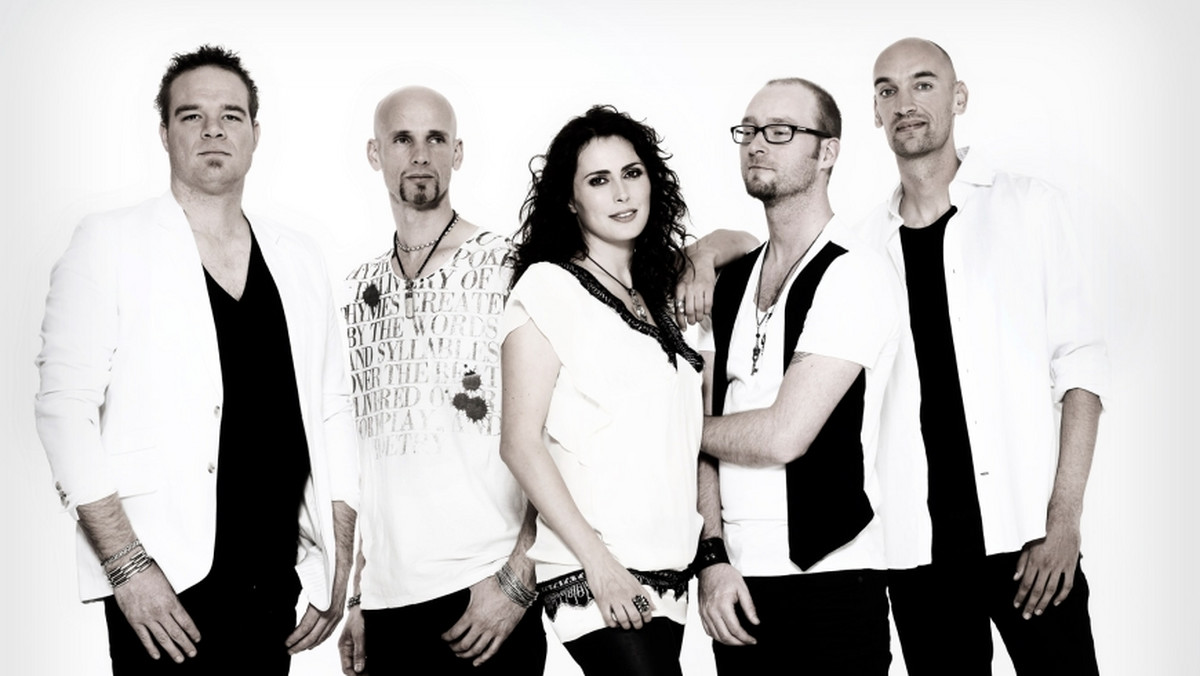 W najbliższy weekend zespół Within Temptation odwiedzi Polskę z dwoma koncertami. Grupa będzie promowała najnowszy album "The Unforgiving" 22 października w Krakowie (Hala Wisły) i dzień później w Warszawie (Stodoła).