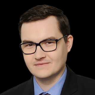 Krzysztof Jaros, radca prawny i menedżer w MDDP