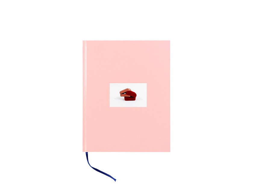 «MARTÍN SOTO CLIMÉNT» Das neue Buch des Künstlers zeigt zwanzig Jahre seines Schaffens. 