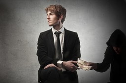 Rząd szuka oszczędności. Zmieni się system wynagradzania urzędników