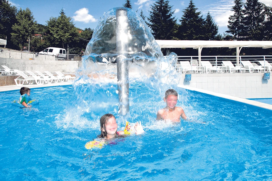 Prolom banja poznata po termalnim vodama