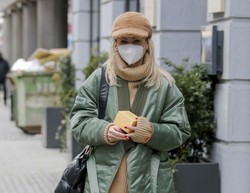 TAK się robi coś z niczego: Mistrzowskie detale w stylizacji Agnieszki Woźniak-Starak! FOTO