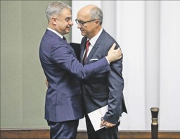 zmiana w sejmie na półmetku kadencji. czarzasty wchodzi do gry