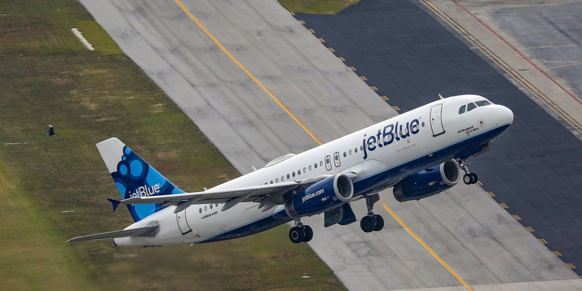 Współpraca interline z Jet Blue ułatwi pasażerom PLL LOT podróże do innych krajów. 