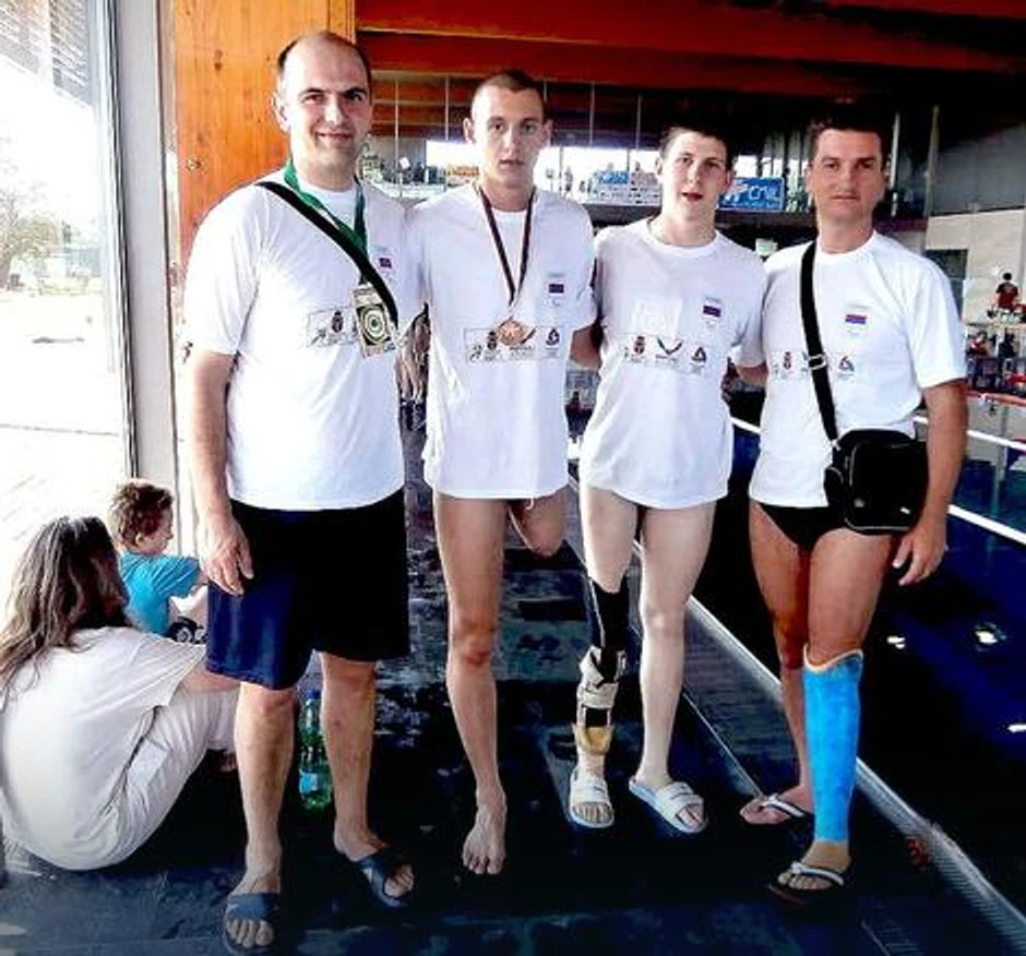 Nemanja  sa kolegama iz kluba