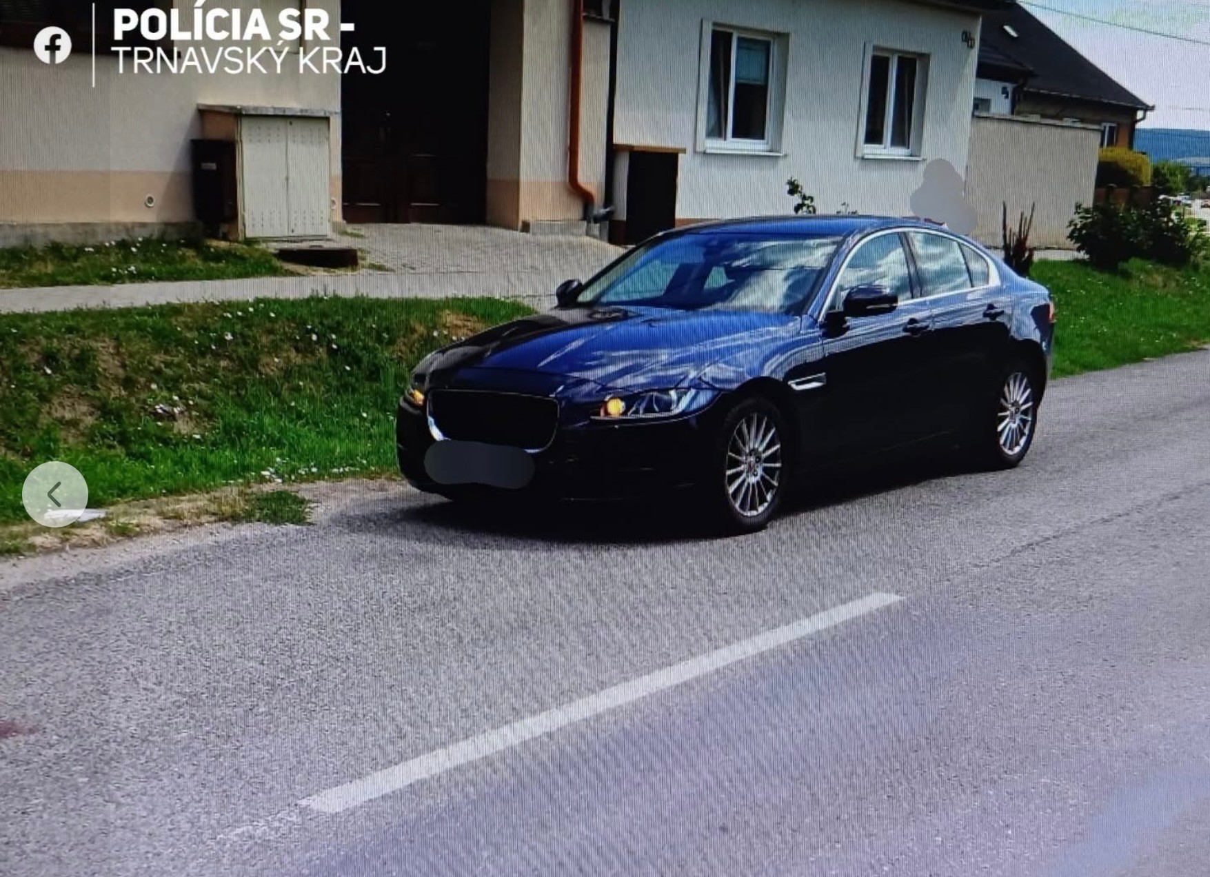 Cyklistka nedala prednosť autu, boj o život v nemocnici prehrala.