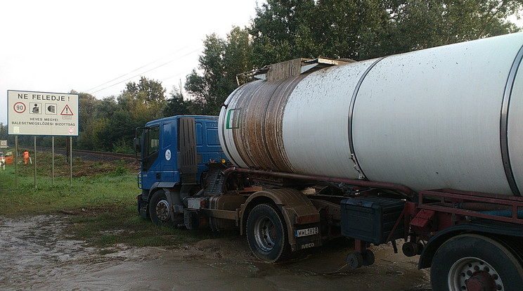 Biomassza az úton - Fotó: Tiszafüredi HTP