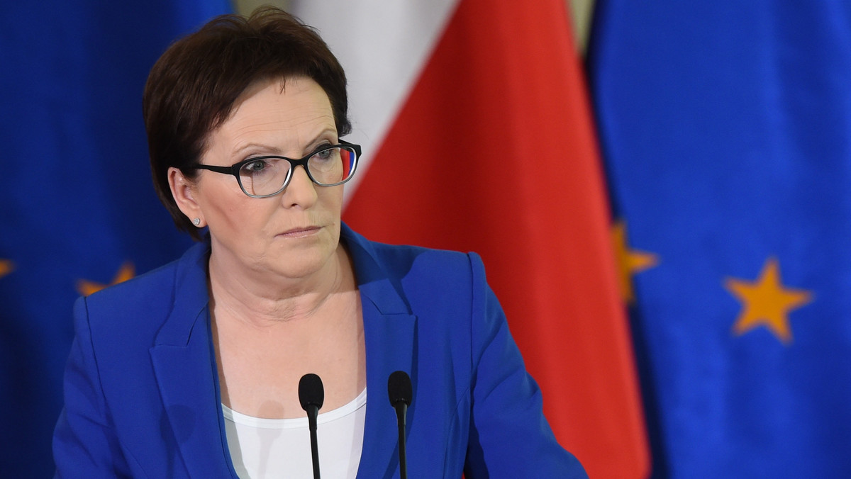 Premier Ewa Kopacz przyleciała dzisiaj do Brukseli na trwający od wczoraj szczyt UE-CELAC (Unia Europejska-Wspólnota Państw Ameryki Łacińskiej i Karaibów). Niewykluczone, że w Brukseli dojdzie do spotkania polskiej premier z kanclerz Niemiec Angelą Merkel.