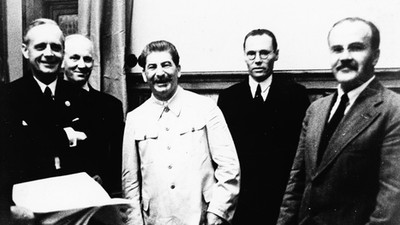 Hitler-Stalin-Pakt 1939, Ribbentrop, Hencke, Hilger, Molotow nach Unterzeichnung