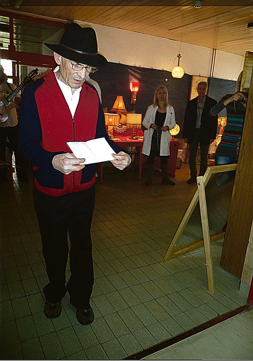 Dragutin je učestvovao na izložbama,pesničkim večerima, predstavama...