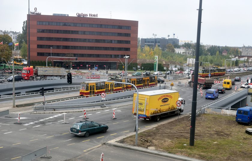 Zmiana organizacji ruchu na skrzyżowaniu al. Mickiewicza i ul. Żeromskiego 