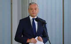 Biedroń: Przyjmuję zaproszenie prezydenta pod warunkiem, że powie 'przepraszam' [WIDEO]