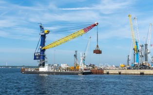 Rozbudowa portu w Świnoujściu solą w niemieckim oku?