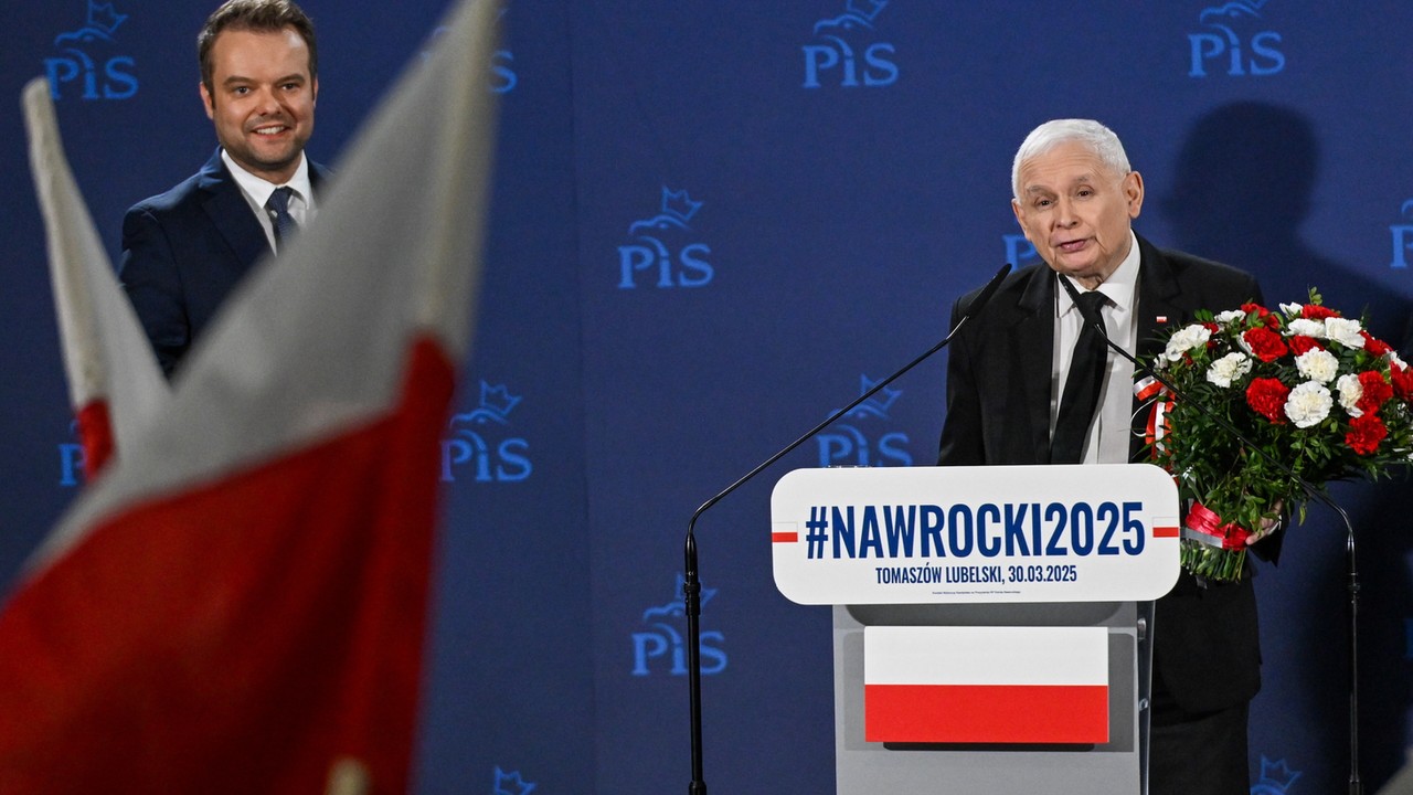 Wojna o ważne stanowisko w PiS. Starcie dwóch frakcji