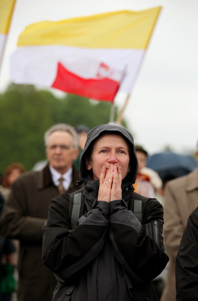 WARSZAWA PLAC PIŁSUDSKIEGO TRANSMISJA Z WATYKANU