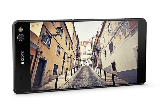 Xperia C5 Ultra ma 6-calowy ekran full HD