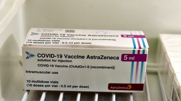 Felfüggesztik az AstraZeneca-vakcina használatát a 60 éven aluliaknál Berlinben /Fotó: MTI/Mészáros János