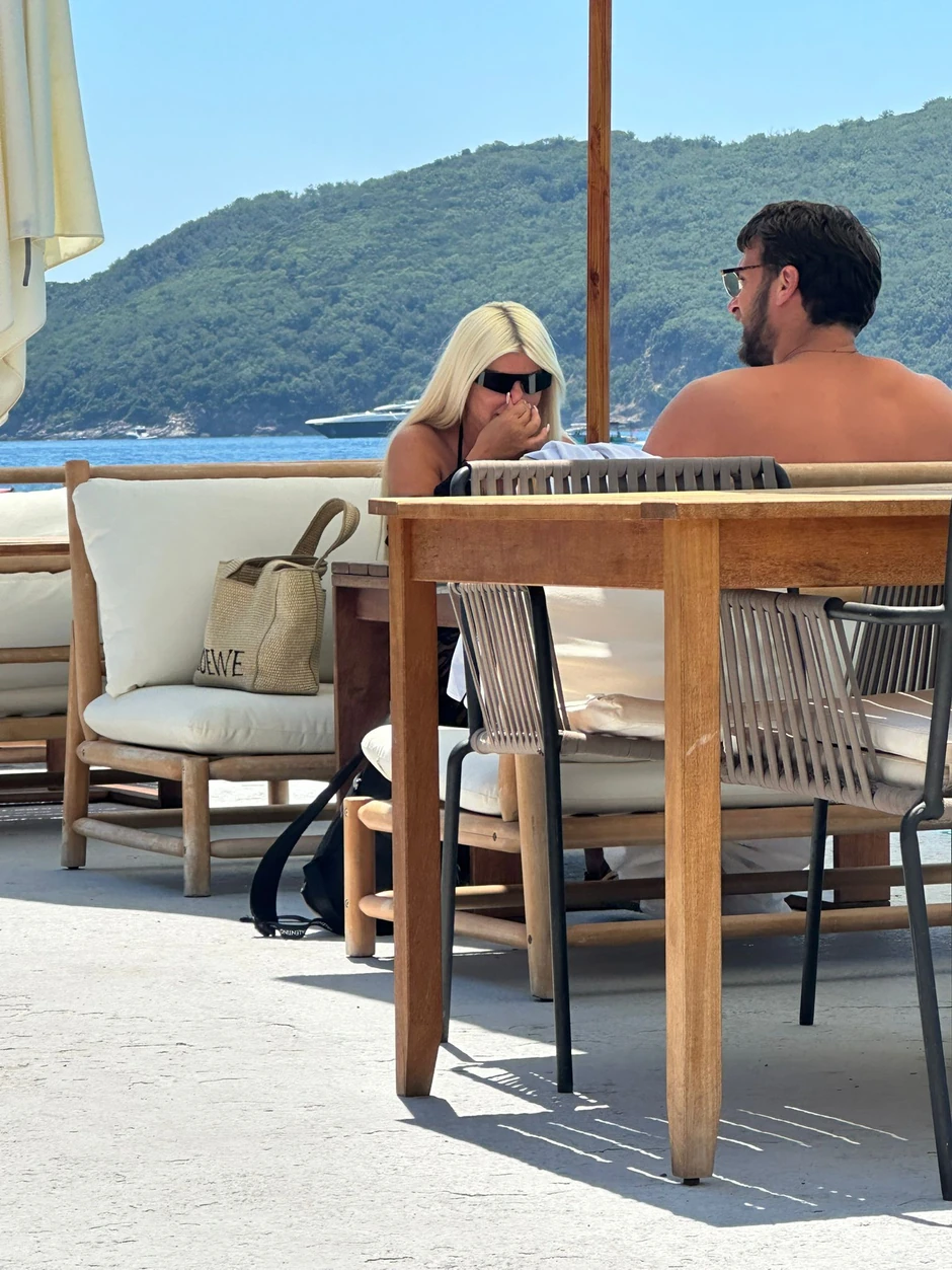 Paparaco, Dara Bubamara sa dečkom