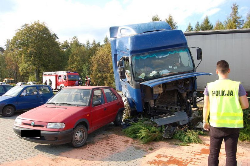 Groźna kolizja na drodze krajowej nr 11