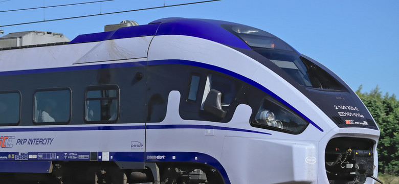 Problemy PKP Intercity z polską odpowiedzią na Pendolino. Połowa awarii taboru to darty