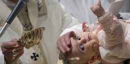 Unia zakaże chrztu dzieci? Obnażamy prawdę