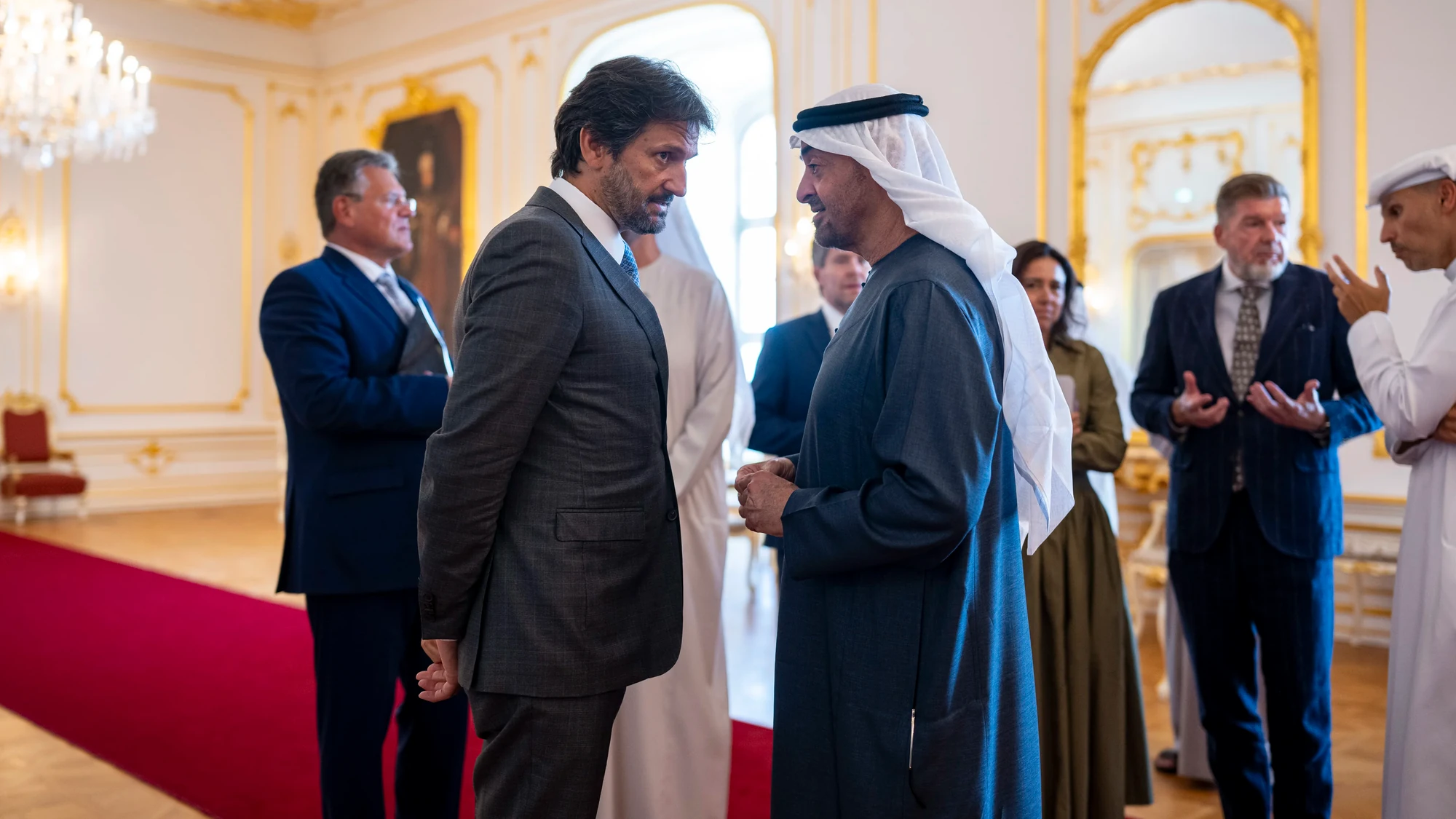 Oligarcha Miroslav Výboh nechýba na fotografii z Bratislavského hradu počas návštevy prezidenta Spojených arabských emirátov