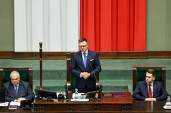Oświadczenie Hołowni. Najbliższe posiedzenie Sejmu przeniesione