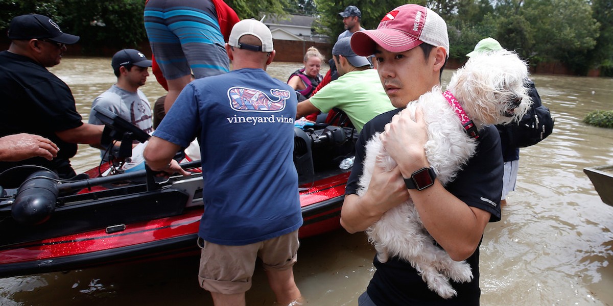 Delta is capping ticket prices and waiving pet fees for people escaping Hurricane Irma