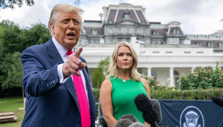 Trump ani po stronie Ukrainy, ani Rosji". Leavitt zarzuca mediom "wyrywanie słów z kontekstu"