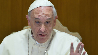 Papież upoważnia kapłanów do rozgrzeszenia z grzechu aborcji