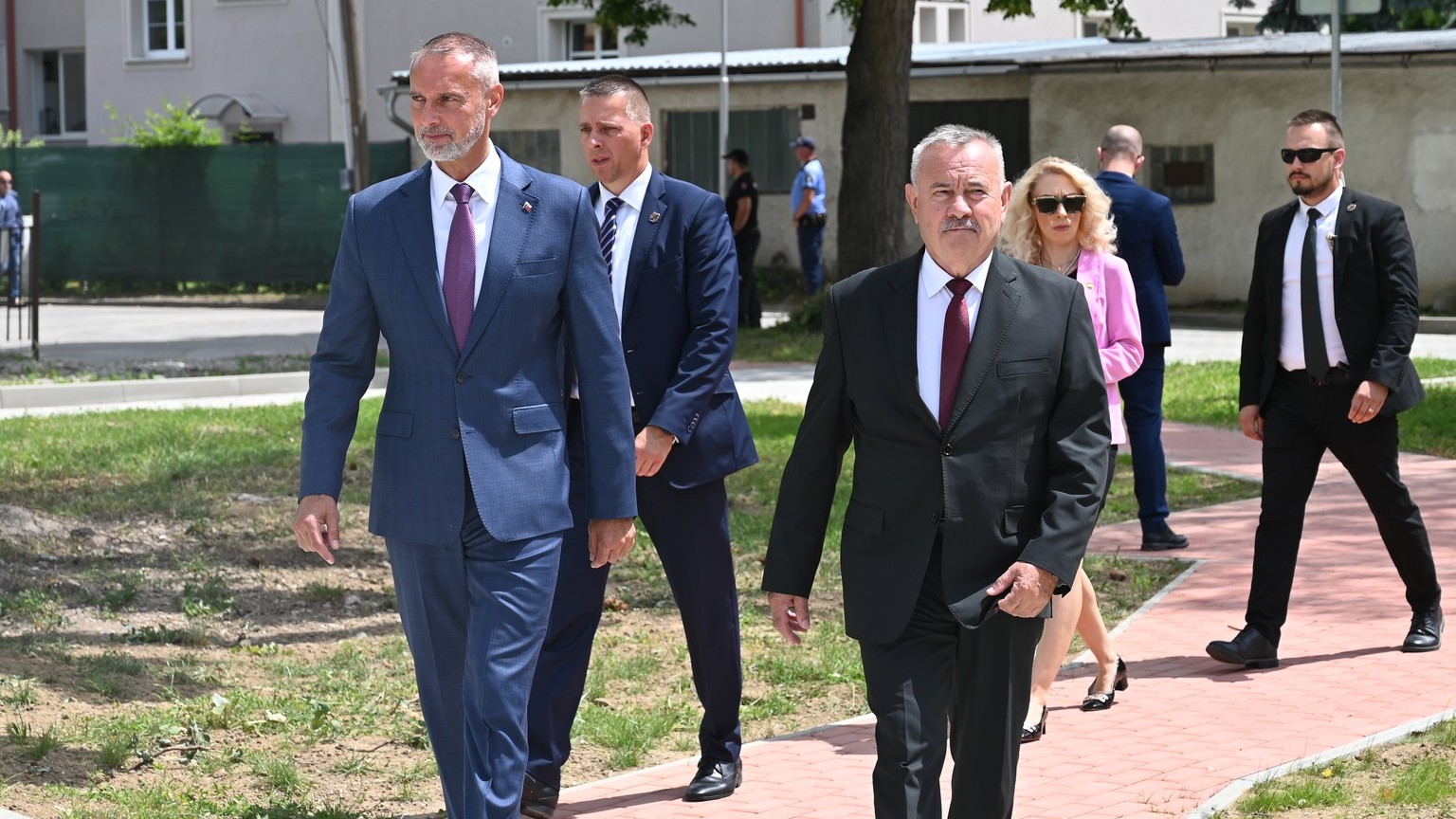Primátor Ján Danko počas návštevy predsedu Národnej rady Richarda Rašiho v Martine
