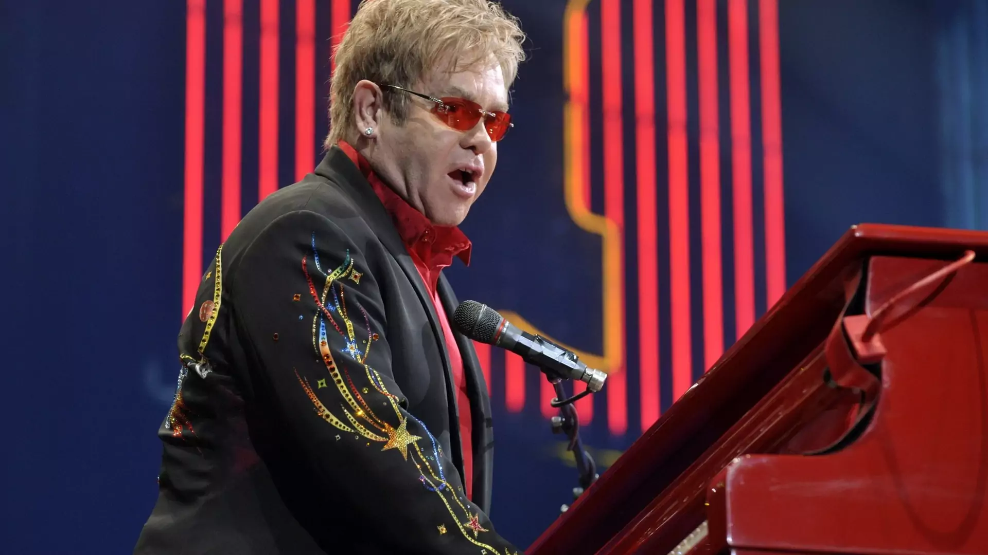 Elton John wspomina Mac Millera podczas koncertu i dedykuje mu piosenkę