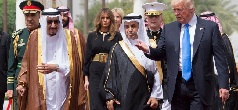 Amerykanie zacierają ręce. Tillerson: Umowy z Arabią Saudyjską przyniosą do 350 mld dolarów. Trump: Niesamowity dzień
