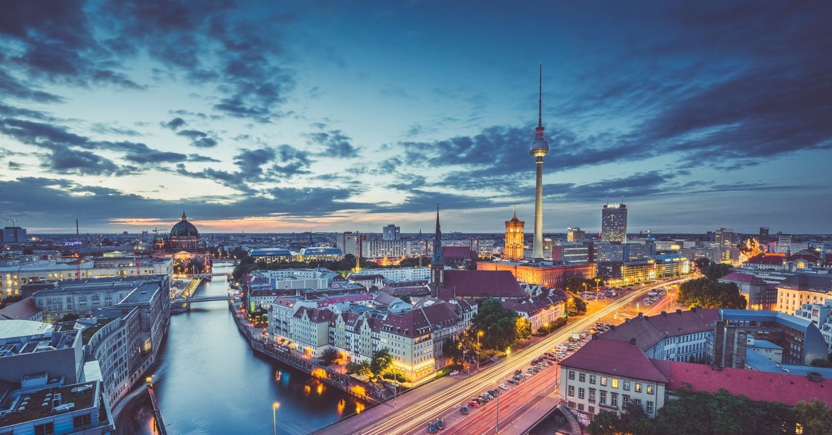 They created their own state and wanted to overthrow the German government. The Ministry of interior   Affairs banned the suspicious association